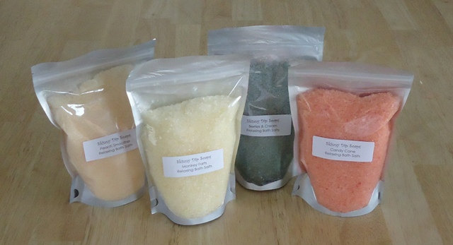 - Passionate Kisses Scented Relaxing Bath Soak. Soothes Sore And Tired Muscles. Large 16oz Bag.